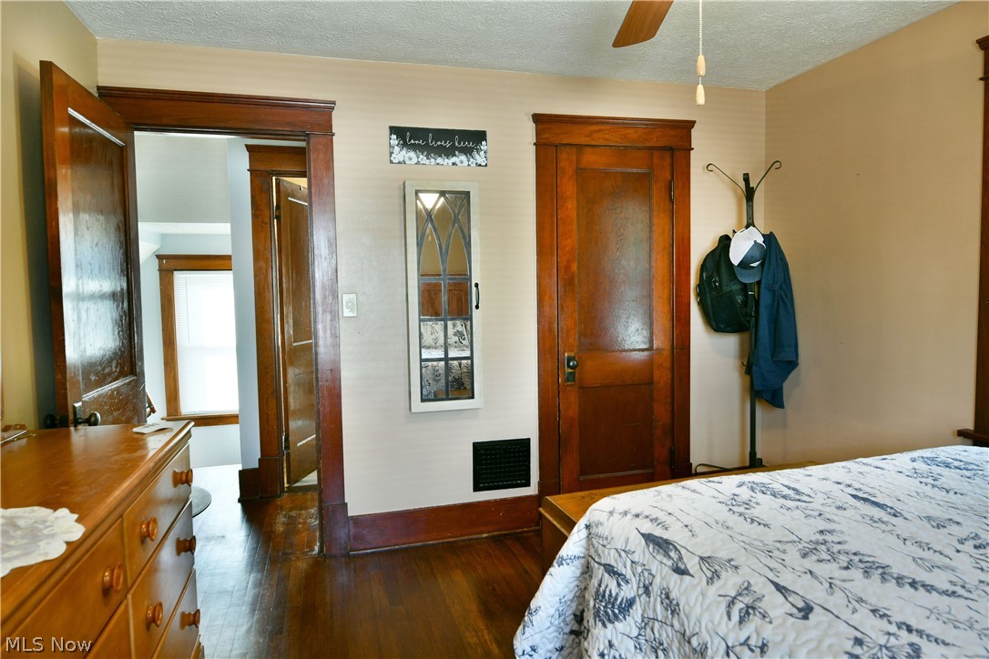 2076 Vernon Avenue NW Warren OH 44483