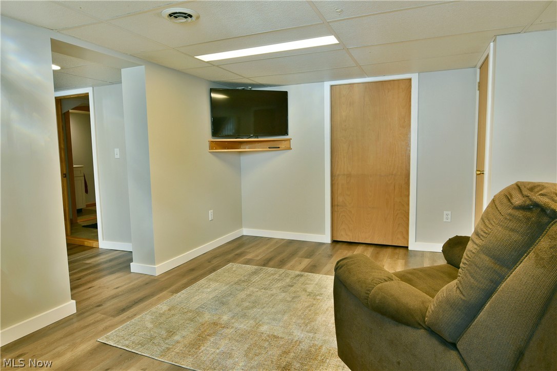 2076 Vernon Avenue NW Warren OH 44483