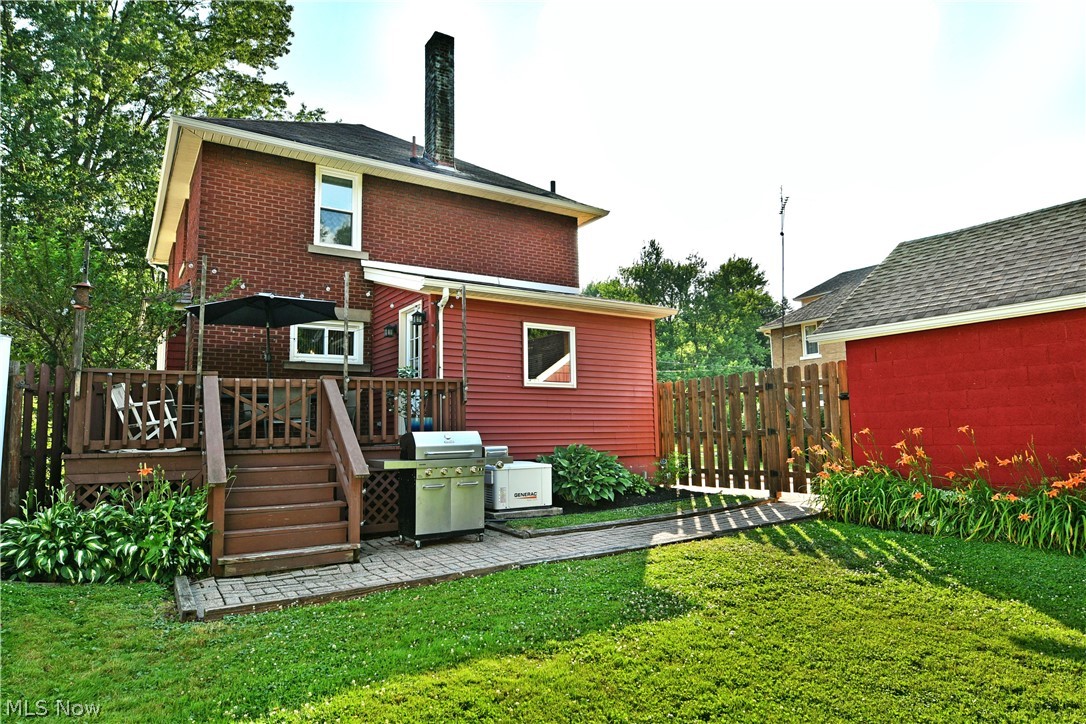2076 Vernon Avenue NW Warren OH 44483