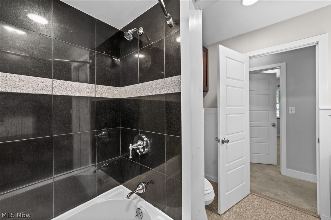 4348 Lansing Drive North Olmsted OH 44070