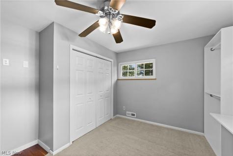 4348 Lansing Drive North Olmsted OH 44070