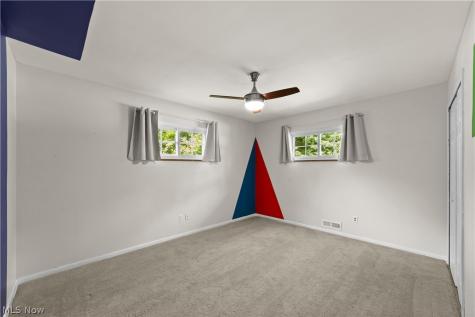 4348 Lansing Drive North Olmsted OH 44070