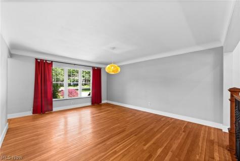 4348 Lansing Drive North Olmsted OH 44070