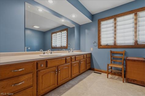 214 Alden Avenue Marietta OH 45750