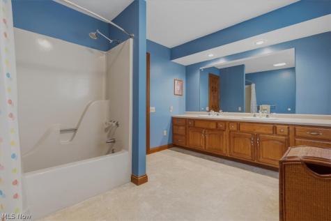 214 Alden Avenue Marietta OH 45750