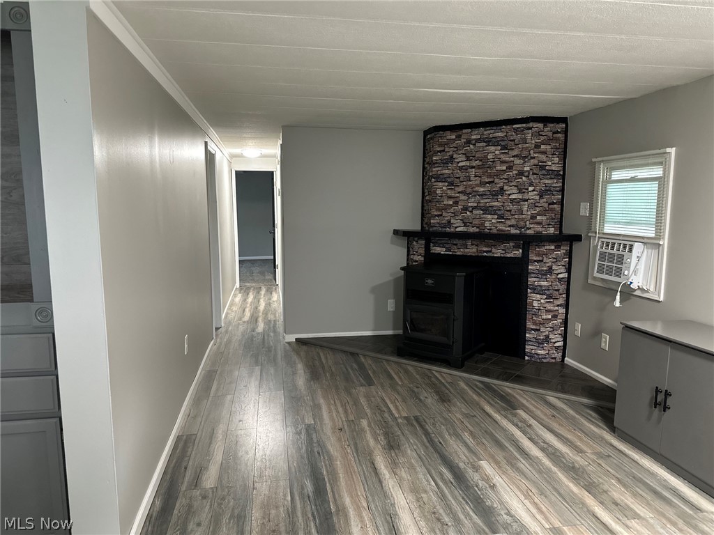 220 Greenbriar Elyria OH 44035