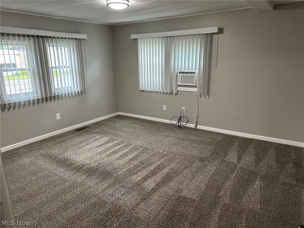 220 Greenbriar Elyria OH 44035