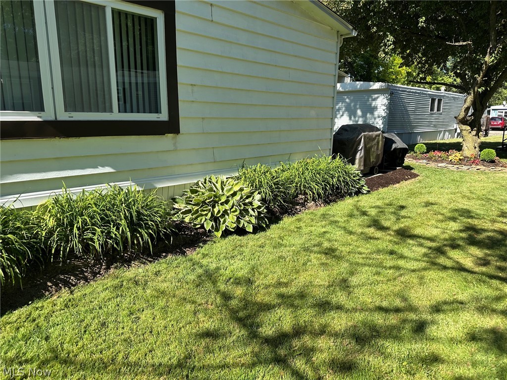 220 Greenbriar Elyria OH 44035
