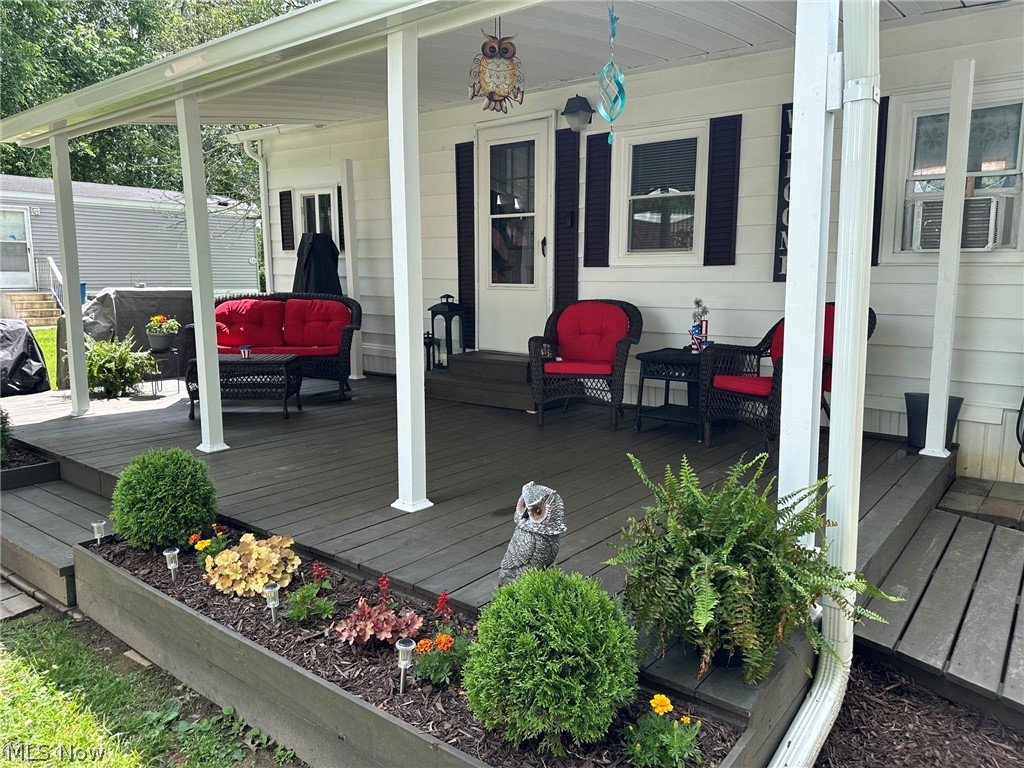 220 Greenbriar Elyria OH 44035