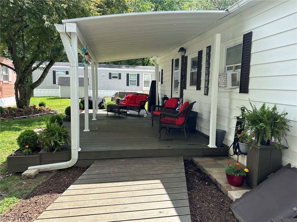 220 Greenbriar Elyria OH 44035