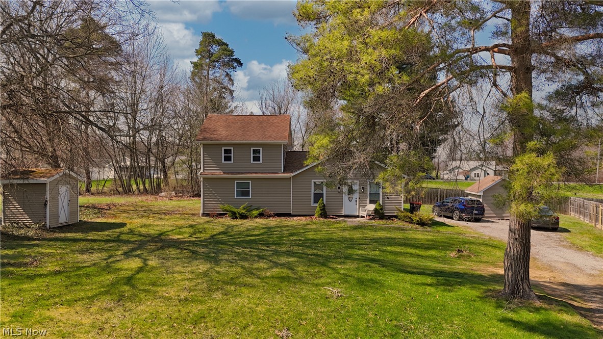 819 Fairfield Avenue Columbiana OH 44408