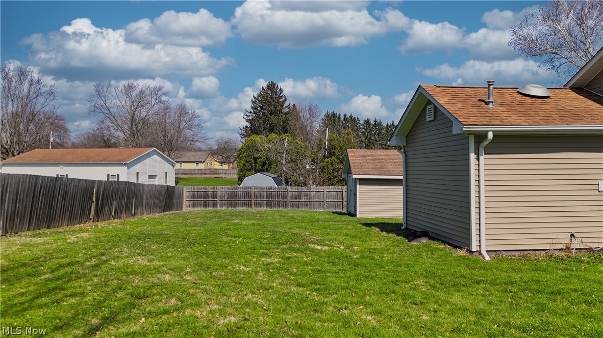819 Fairfield Avenue Columbiana OH 44408