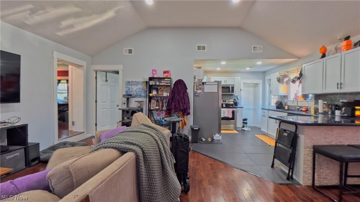 819 Fairfield Avenue Columbiana OH 44408