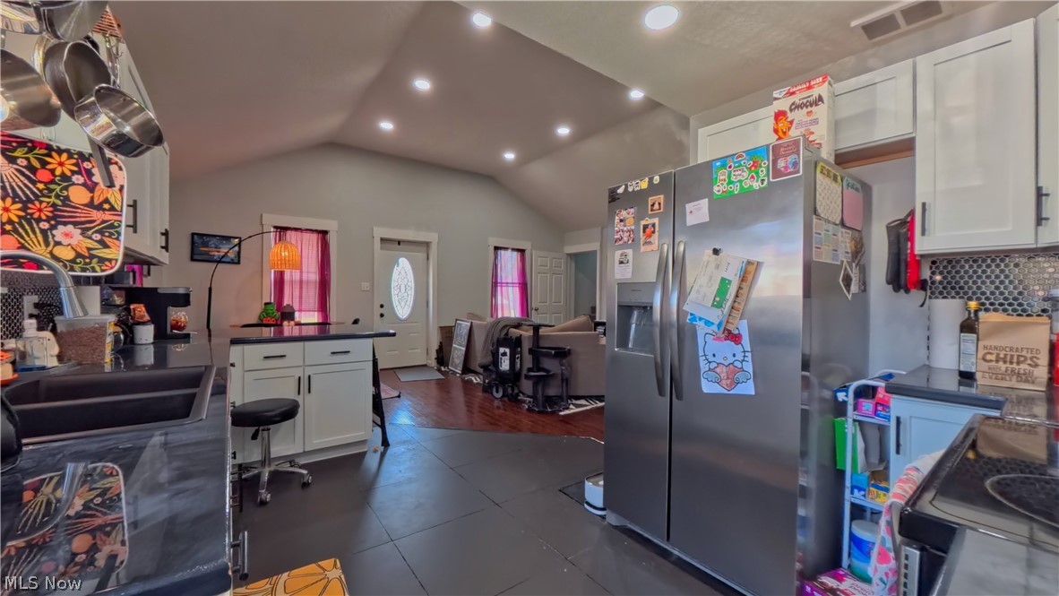 819 Fairfield Avenue Columbiana OH 44408