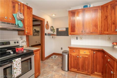 2116 Newton Street Akron OH 44305