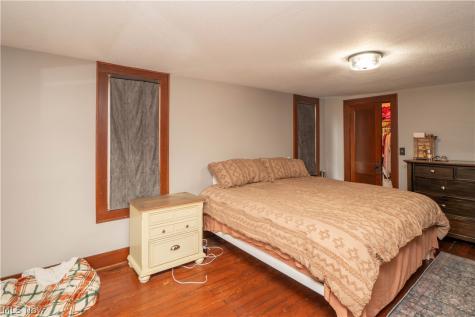 2116 Newton Street Akron OH 44305