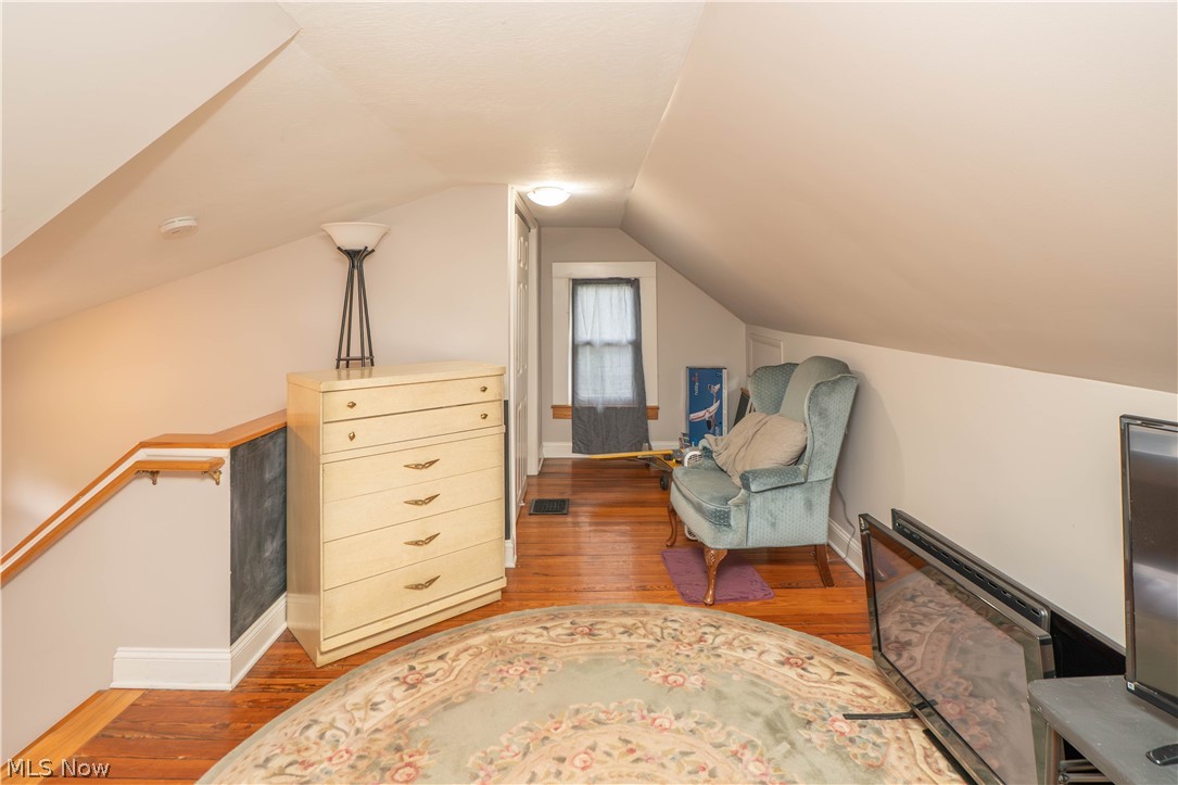 2116 Newton Street Akron OH 44305