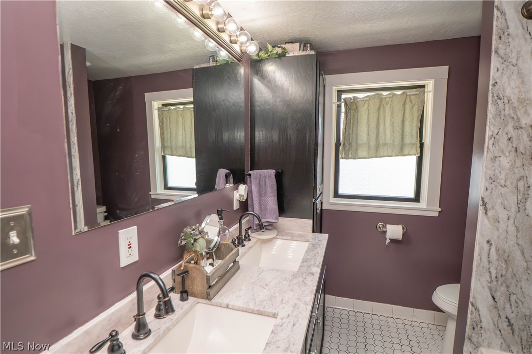 2116 Newton Street Akron OH 44305