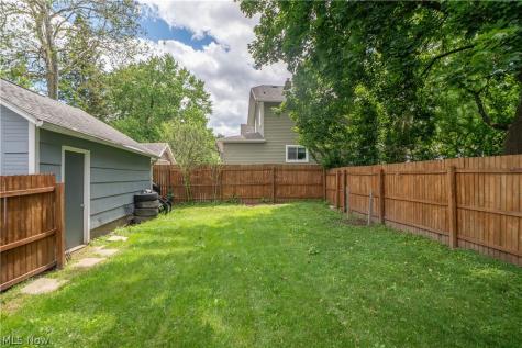 2116 Newton Street Akron OH 44305
