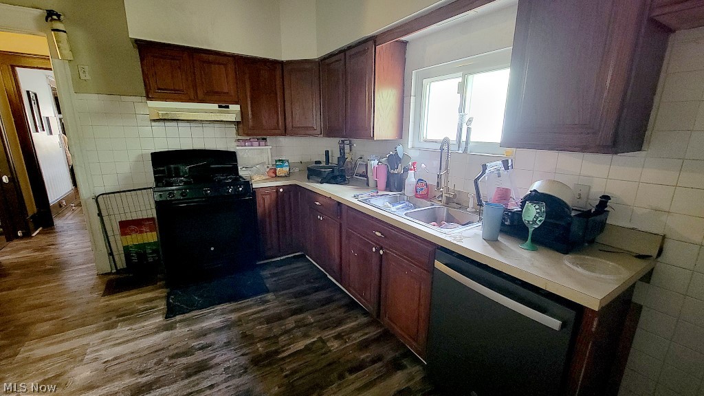 1848 Stanwood Road East Cleveland OH 44112