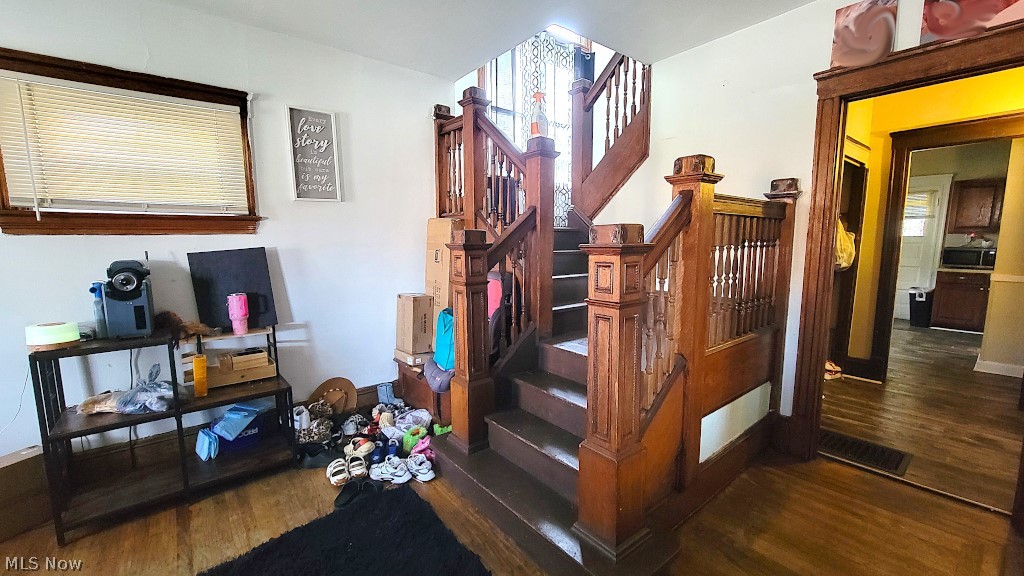 1848 Stanwood Road East Cleveland OH 44112