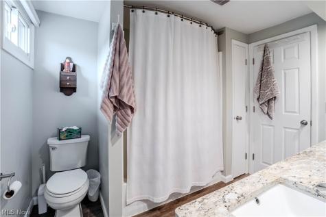 20566 Village Green Drive Strongsville OH 44149