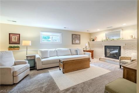 20566 Village Green Drive Strongsville OH 44149