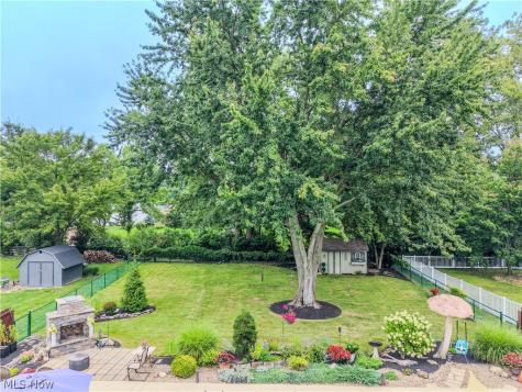 20566 Village Green Drive Strongsville OH 44149