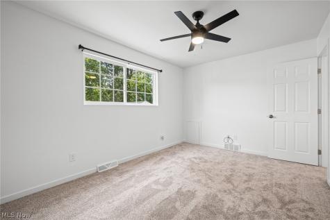 864 Wilder Avenue Elyria OH 44035