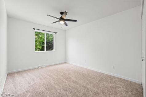 864 Wilder Avenue Elyria OH 44035