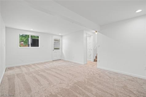 864 Wilder Avenue Elyria OH 44035