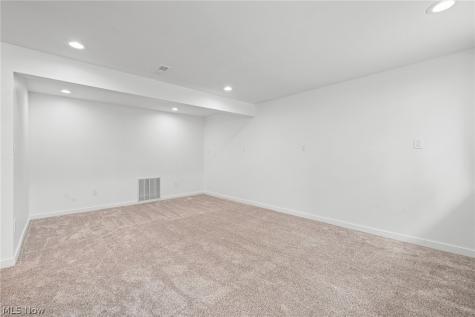 864 Wilder Avenue Elyria OH 44035