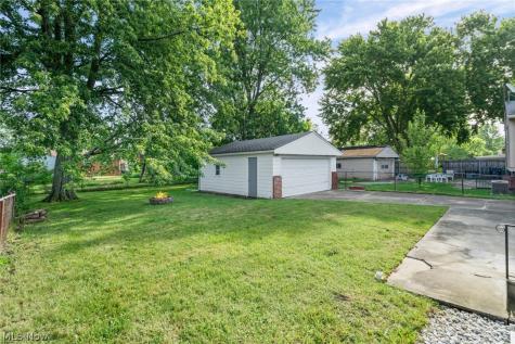 864 Wilder Avenue Elyria OH 44035