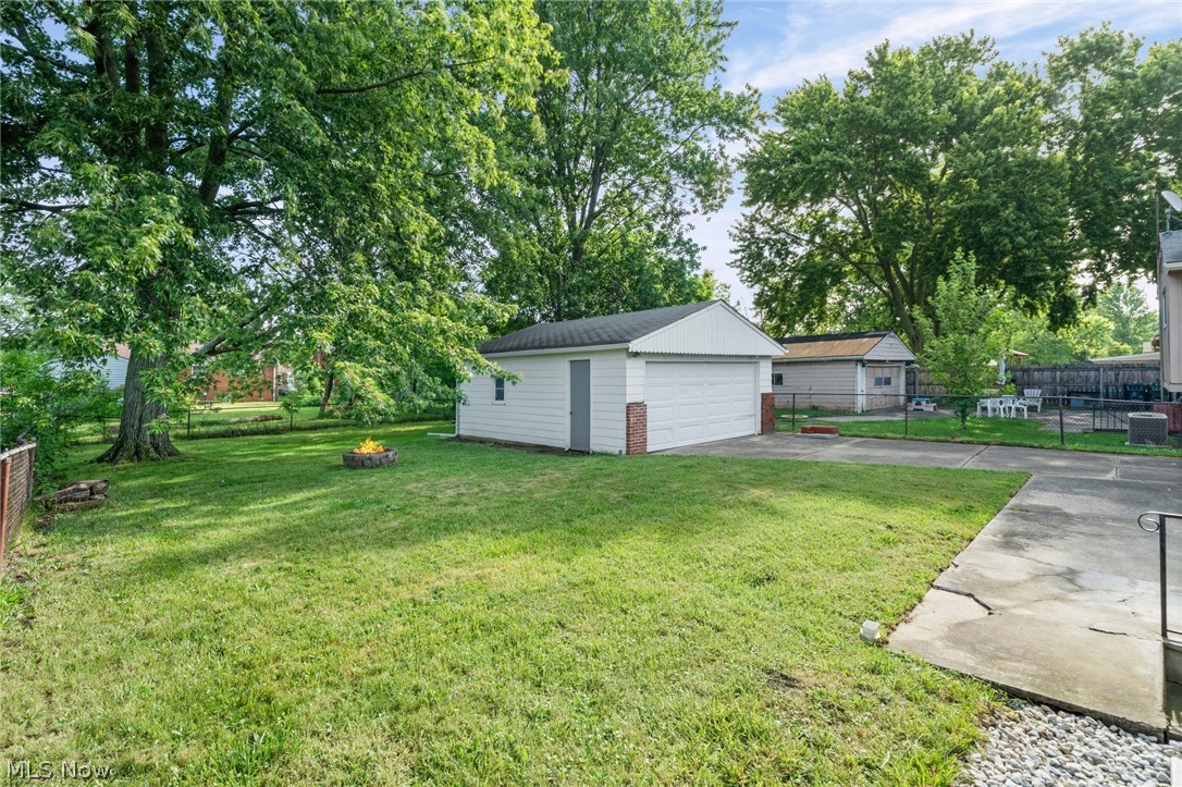 864 Wilder Avenue Elyria OH 44035