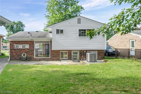 864 Wilder Avenue Elyria OH 44035