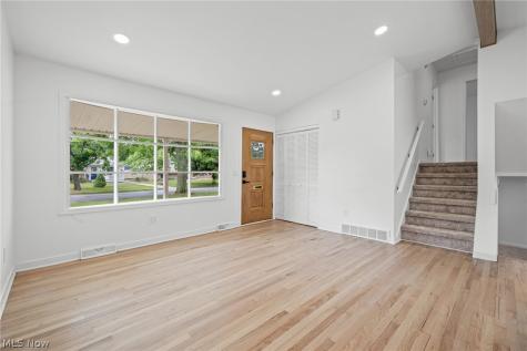 864 Wilder Avenue Elyria OH 44035