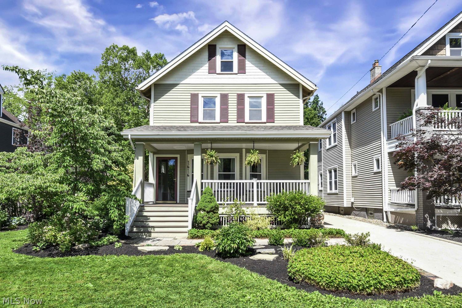 1616 Grace Avenue Lakewood OH 44107