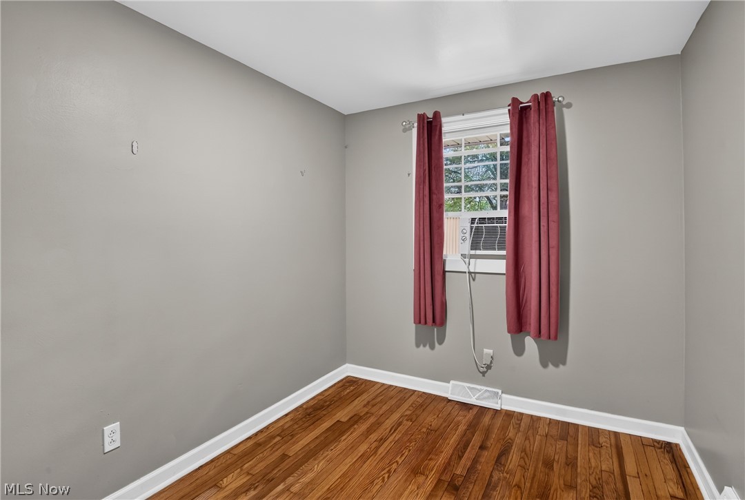 1570 State Route 88 Bristolville OH 44402