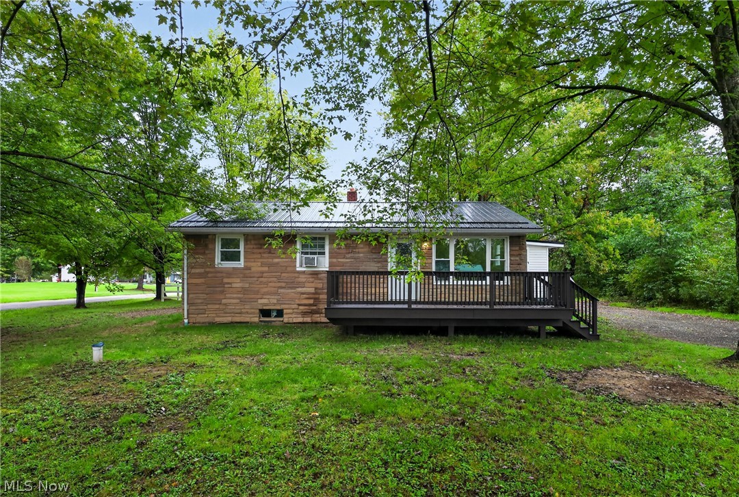 1570 State Route 88 Bristolville OH 44402