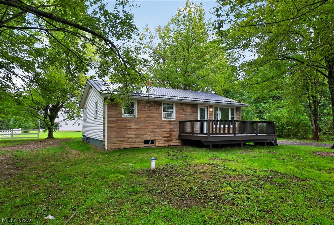 1570 State Route 88 Bristolville OH 44402