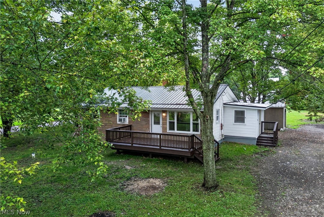 1570 State Route 88 Bristolville OH 44402