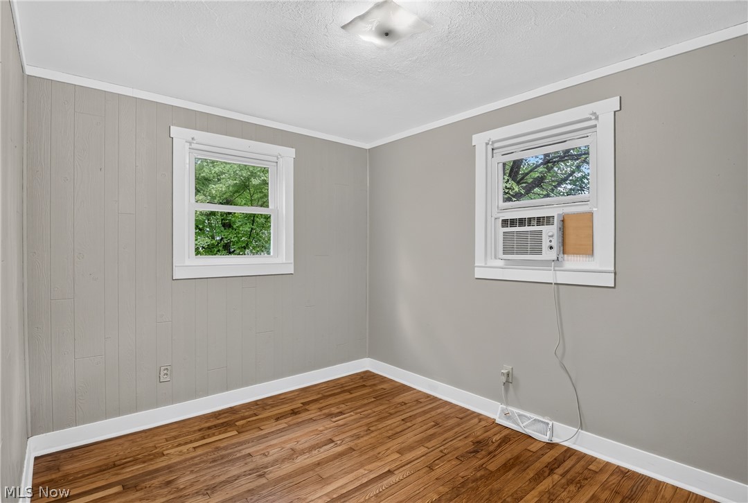 1570 State Route 88 Bristolville OH 44402