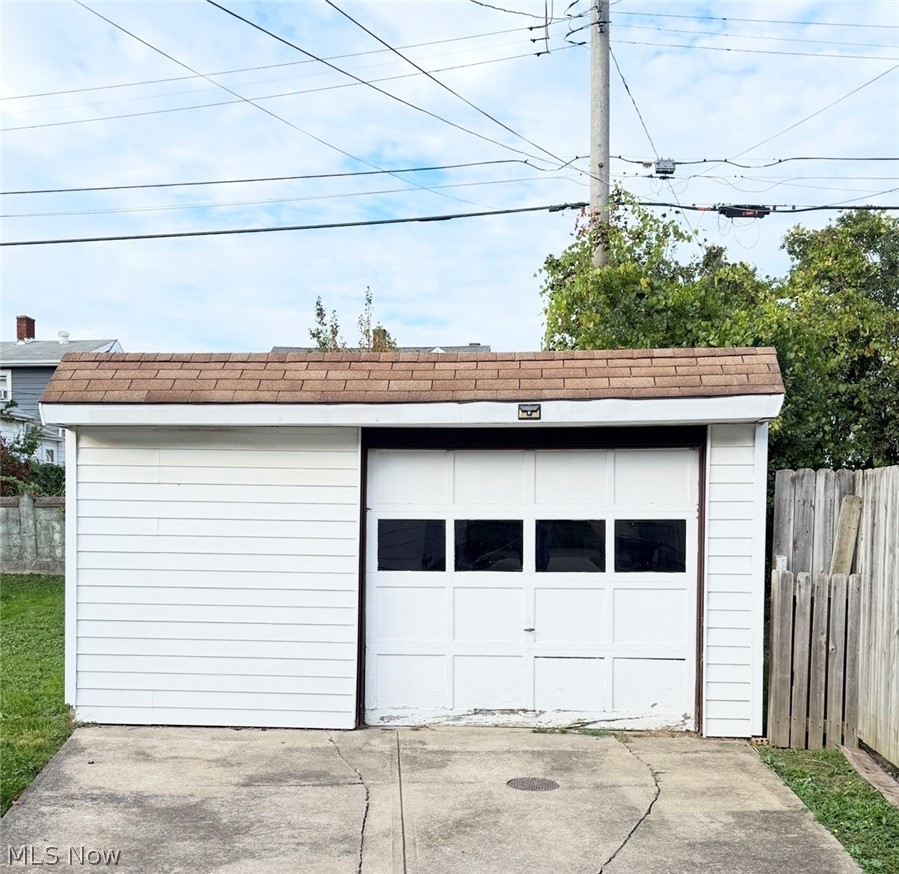 3802 Longwood Avenue Parma OH 44134