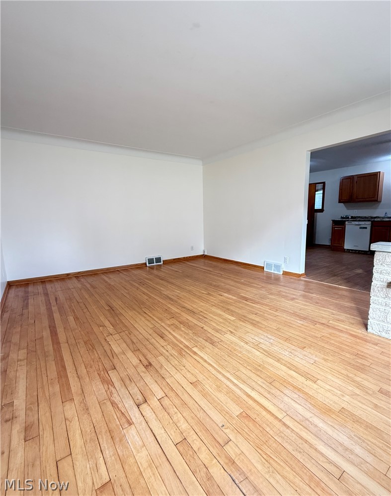 3802 Longwood Avenue Parma OH 44134
