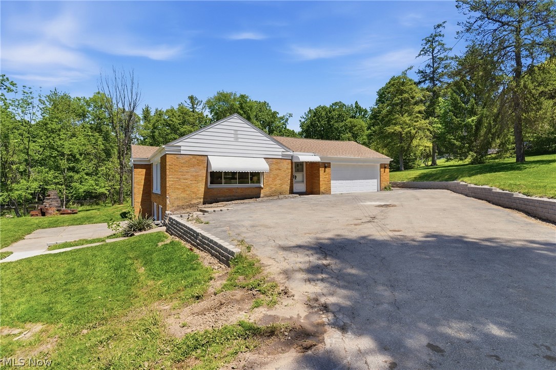 17305 Alexander Road Walton Hills OH 44146