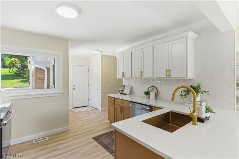17305 Alexander Road Walton Hills OH 44146