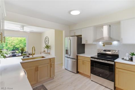 17305 Alexander Road Walton Hills OH 44146