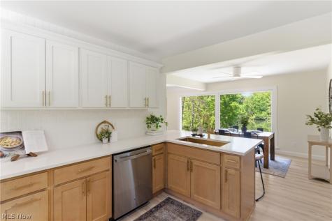 17305 Alexander Road Walton Hills OH 44146