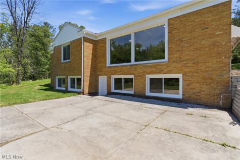 17305 Alexander Road Walton Hills OH 44146