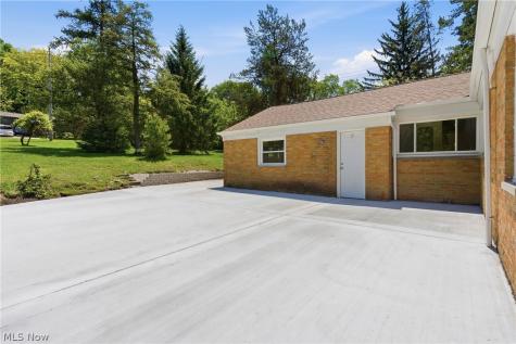 17305 Alexander Road Walton Hills OH 44146